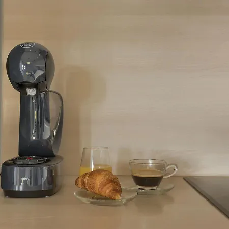 Daire Leki - Newly Renovated, Modern Spot