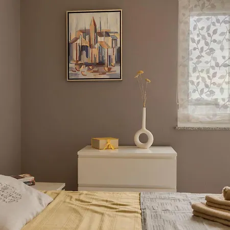 Leki - Newly Renovated, Modern Spot Daire Pula